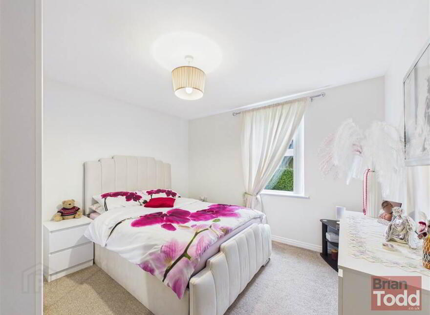 Corran Mews, Larne, BT40 1FH