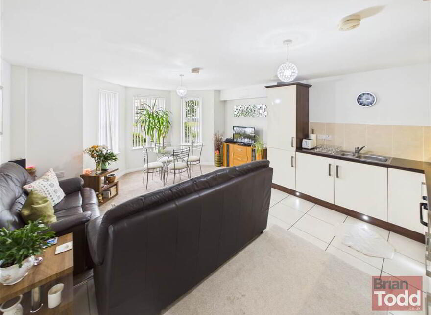 Corran Mews, Larne, BT40 1FH