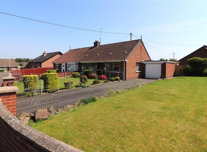 17 Hillside Crescent, Benson Street, Lisburn, BT28 2BA