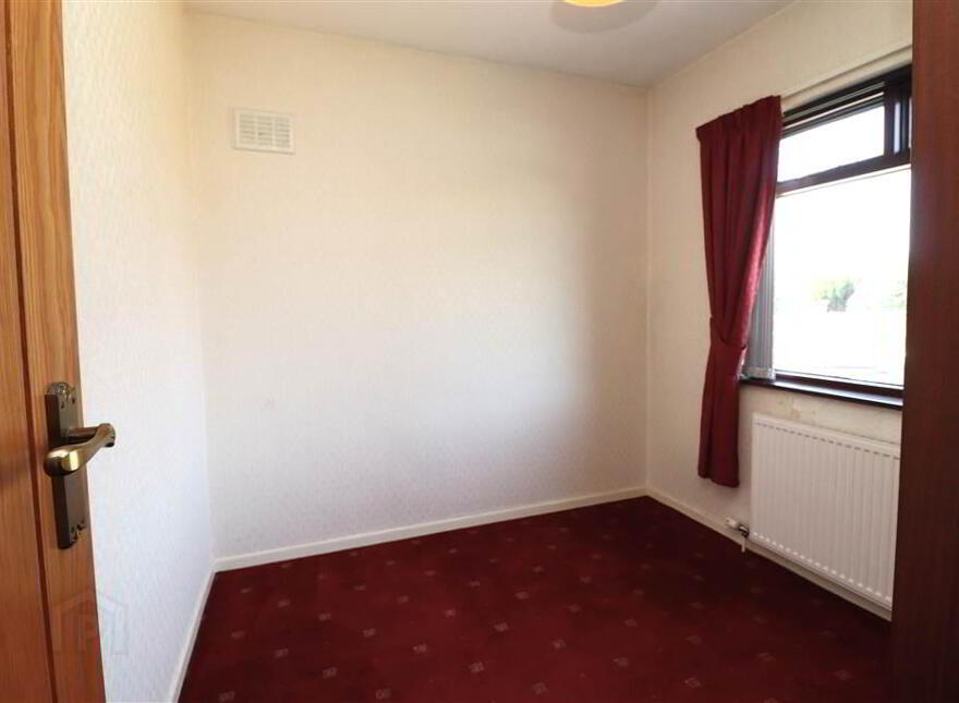 17 Hillside Crescent, Benson Street, Lisburn, BT28 2BA