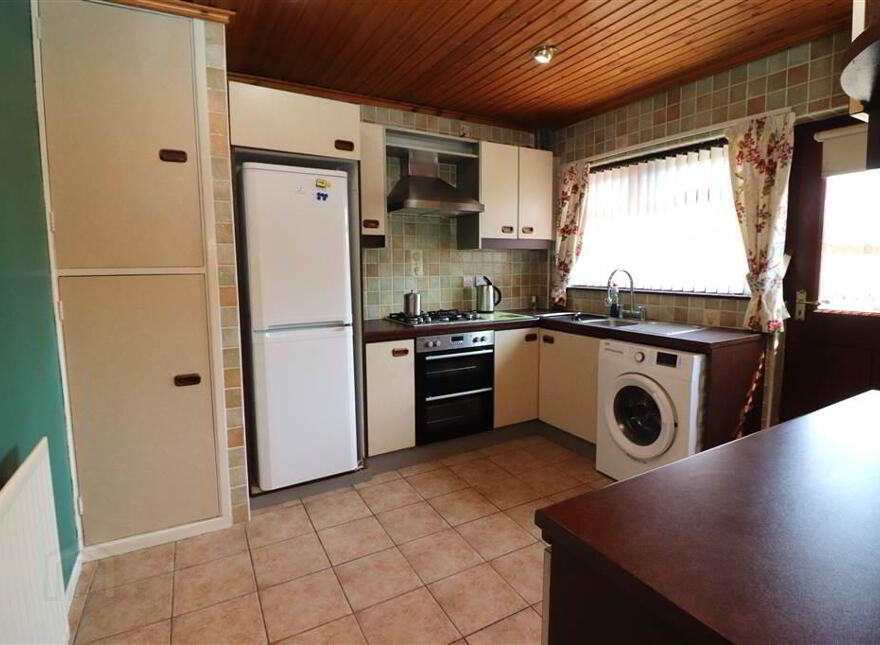 17 Hillside Crescent, Benson Street, Lisburn, BT28 2BA