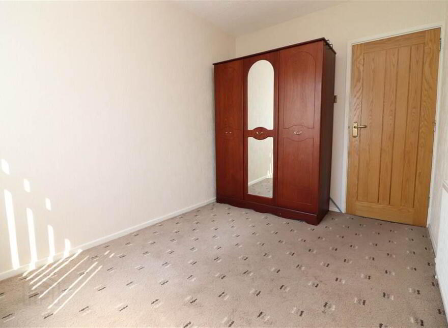 17 Hillside Crescent, Benson Street, Lisburn, BT28 2BA