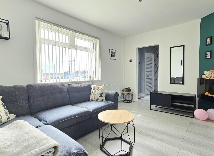 7 Sandes Court, Carrickfergus, BT38 8LE