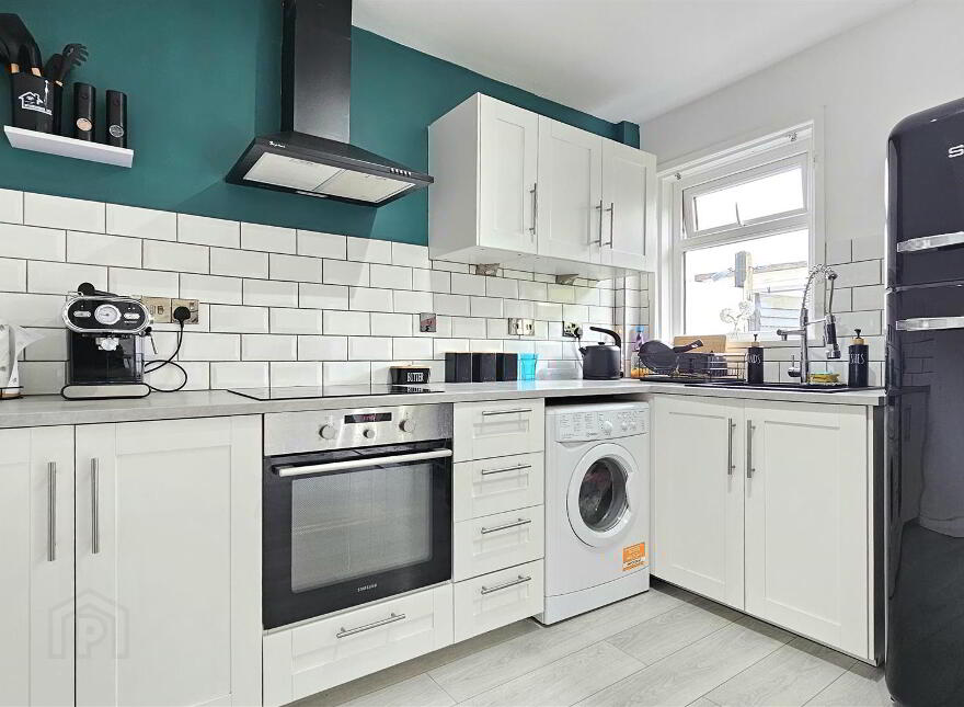 7 Sandes Court, Carrickfergus, BT38 8LE