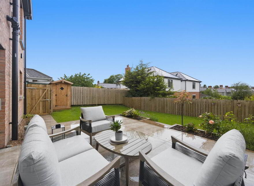 Laurel House, 121 Knock Road, Belfast, BT5 6LG