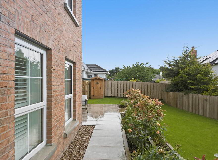 Laurel House, 121 Knock Road, Belfast, BT5 6LG