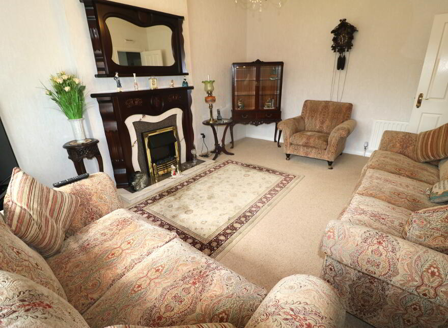 43 The Meadows, Broughshane, Ballymena, BT43 7NG