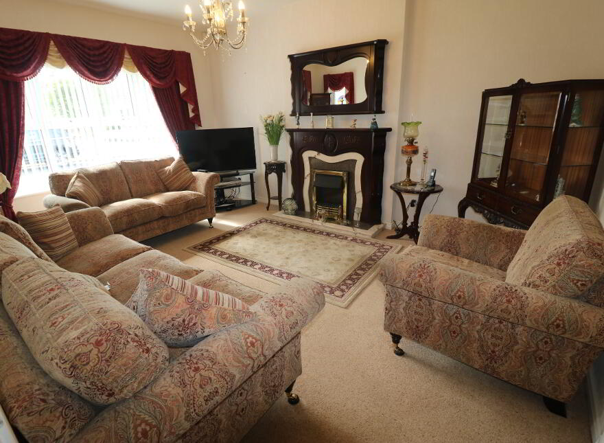 43 The Meadows, Broughshane, Ballymena, BT43 7NG