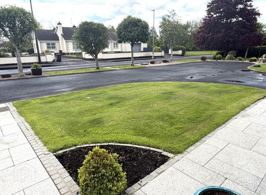 43 The Meadows, Broughshane, Ballymena, BT43 7NG