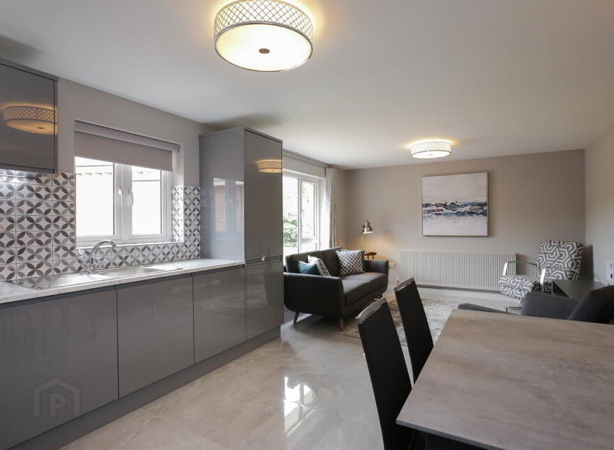 Apt 8b, 8 Summerhill Avenue, Belfast, BT5 7HD
