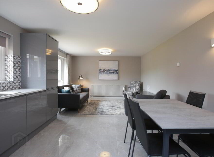 Apt 8b, 8 Summerhill Avenue, Belfast, BT5 7HD