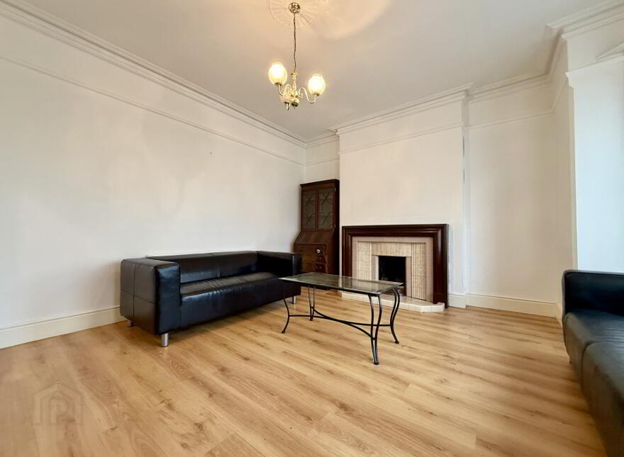 7 Great Georges Street, Warrenpoint, BT34 3HS