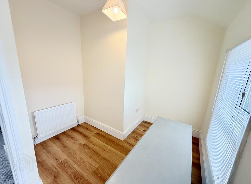 7 Great Georges Street, Warrenpoint, BT34 3HS