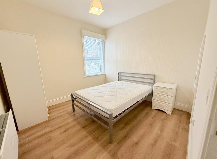 7 Great Georges Street, Warrenpoint, BT34 3HS