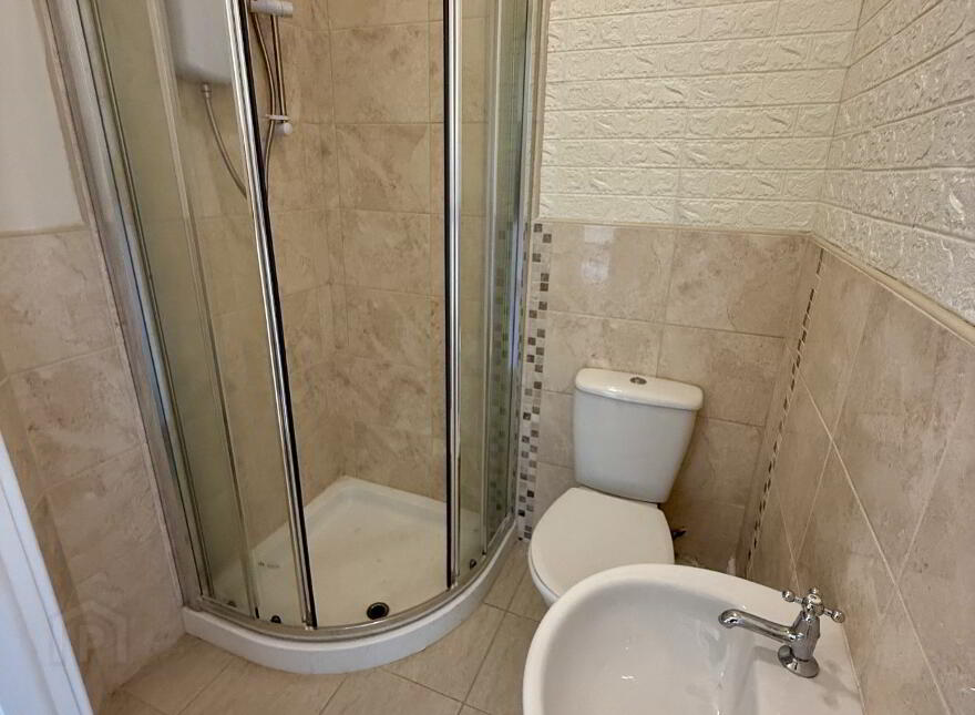 7 Great Georges Street, Warrenpoint, BT34 3HS