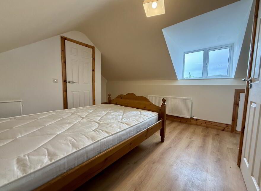 7 Great Georges Street, Warrenpoint, BT34 3HS