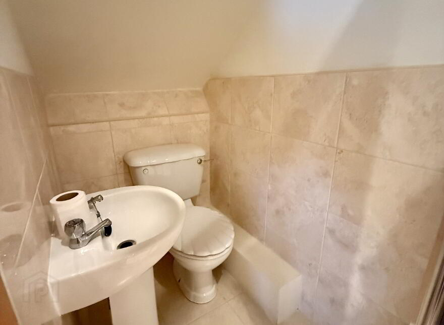 7 Great Georges Street, Warrenpoint, BT34 3HS