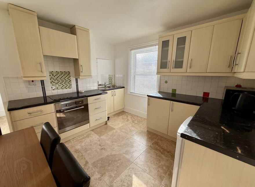 7 Great Georges Street, Warrenpoint, BT34 3HS