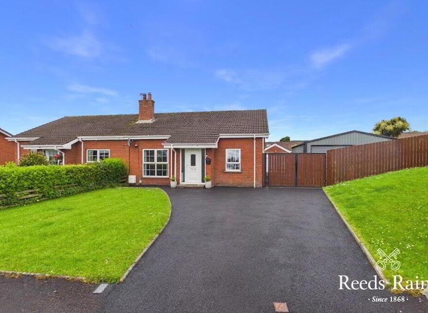 44 Prospect Downs, Carrickfergus, BT38 8QP