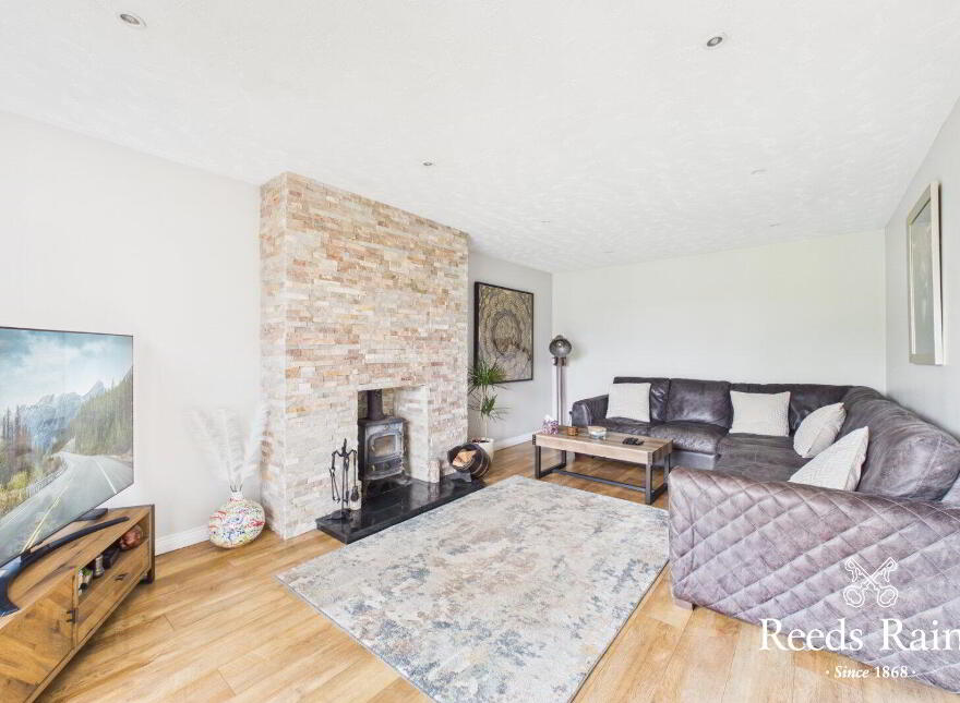 44 Prospect Downs, Carrickfergus, BT38 8QP