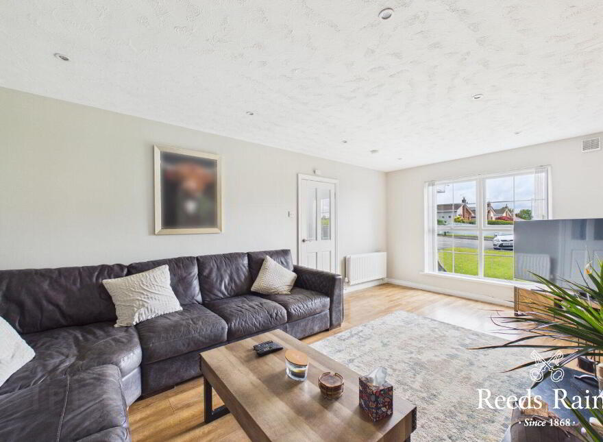 44 Prospect Downs, Carrickfergus, BT38 8QP