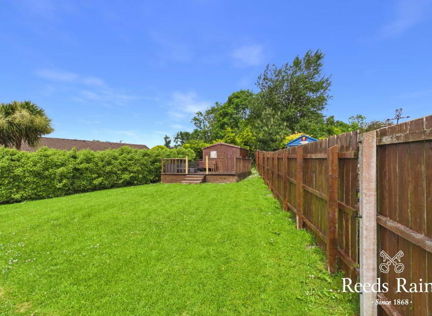44 Prospect Downs, Carrickfergus, BT38 8QP