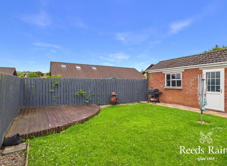 44 Prospect Downs, Carrickfergus, BT38 8QP