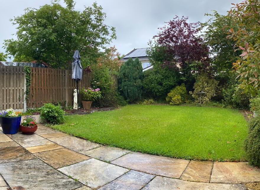3 The Dale, Downshire Park, Blessington, W91T996