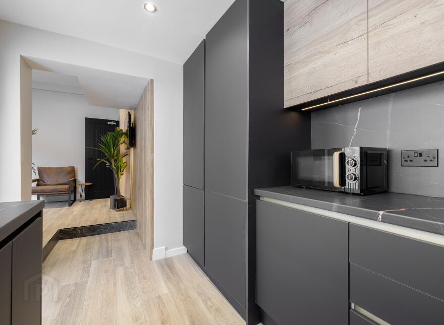 Beersbridge Road, Belfast, BT5 4RZ