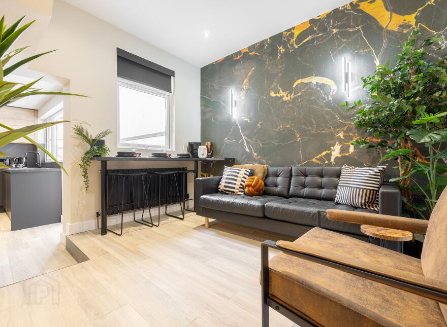 Beersbridge Road, Belfast, BT5 4RZ