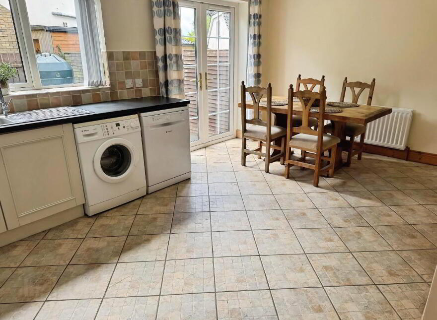 6 Carrigart Manor, Tullygally, Craigavon, BT65 5ET
