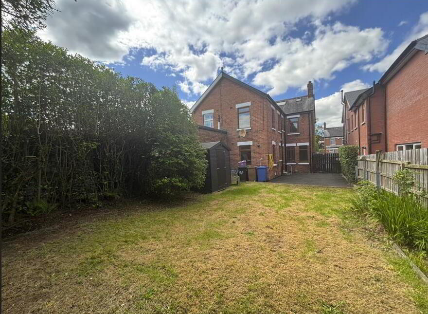 26 Deramore Gardens, Ormeau Road, Belfast, BT7 3FN