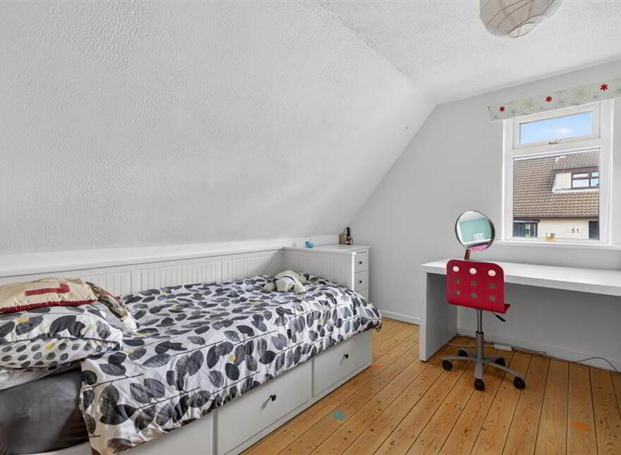 32 Gloucester Park, Royal Hillsborough, BT26 6HE