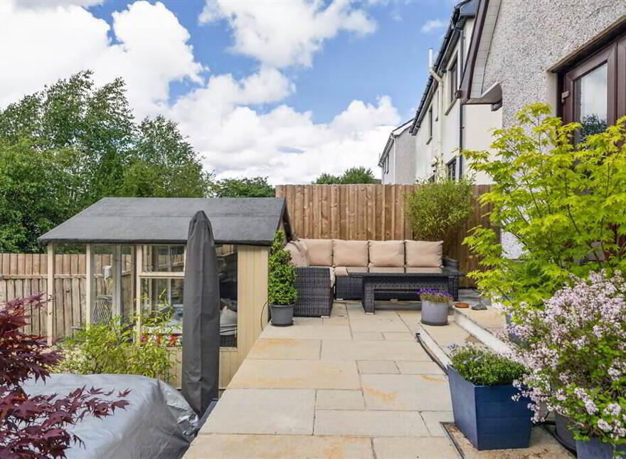 32 Gloucester Park, Royal Hillsborough, BT26 6HE