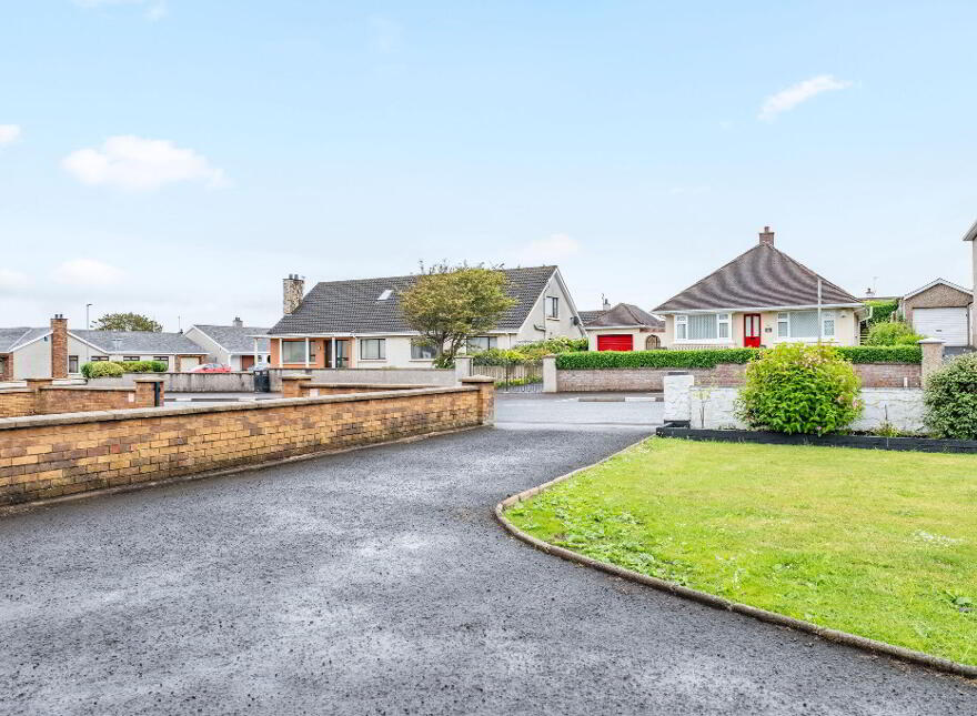 78 Coleraine Road, Portrush, BT56 8HN