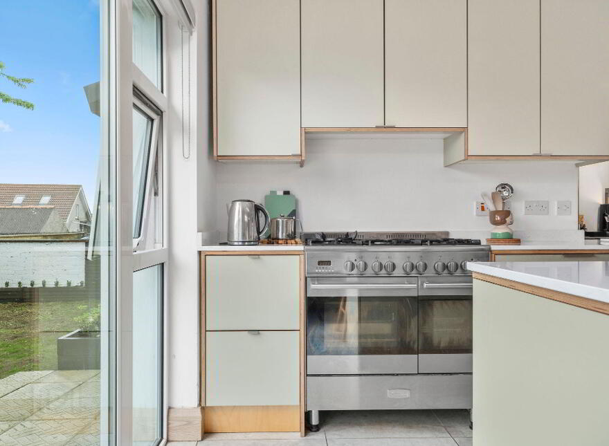 78 Coleraine Road, Portrush, BT56 8HN