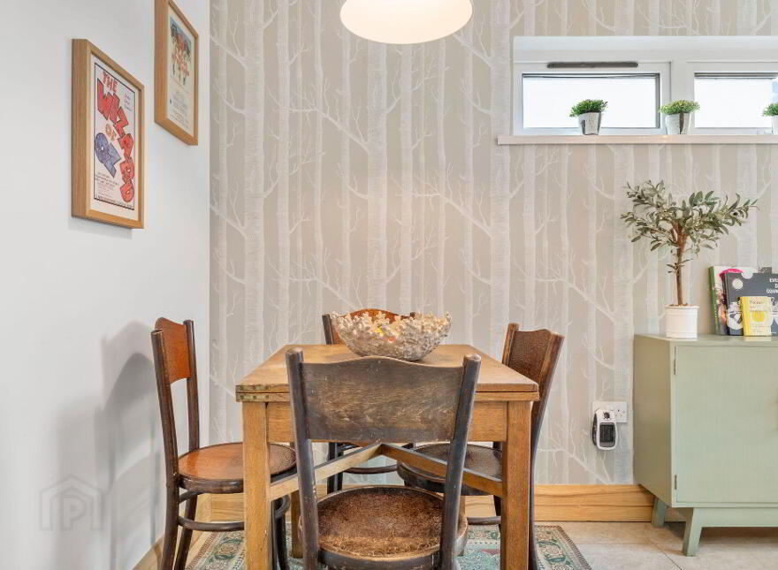 78 Coleraine Road, Portrush, BT56 8HN