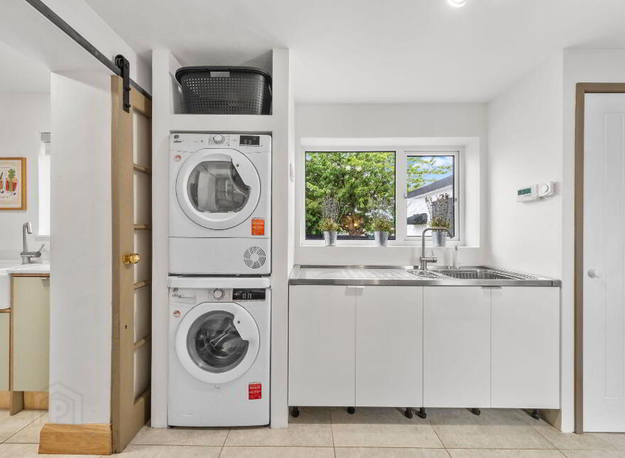 78 Coleraine Road, Portrush, BT56 8HN