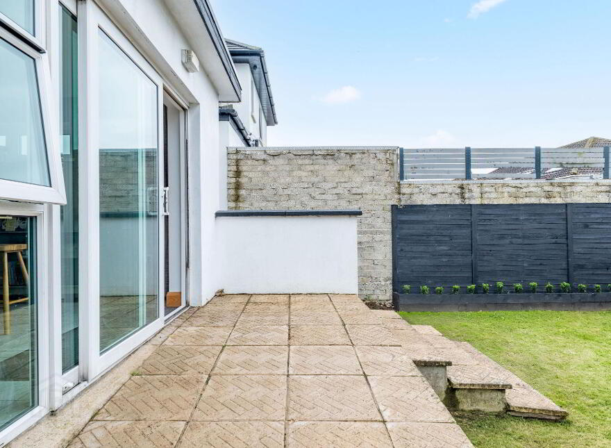 78 Coleraine Road, Portrush, BT56 8HN