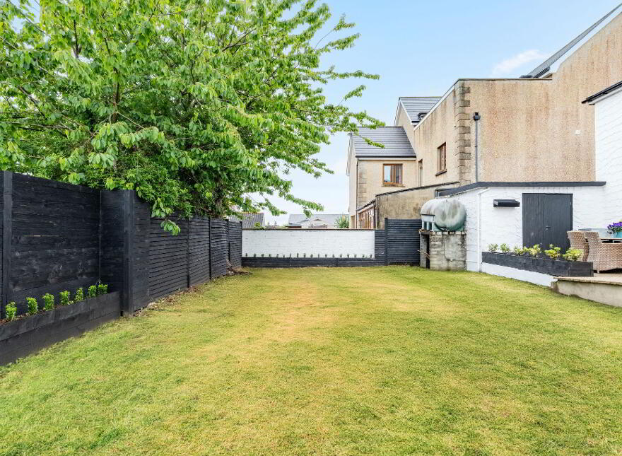 78 Coleraine Road, Portrush, BT56 8HN