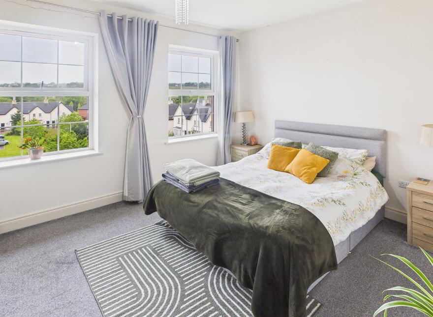47 Millmount Village Square, Dundonald, Belfast, BT16 1YX