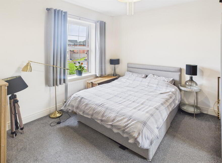 47 Millmount Village Square, Dundonald, Belfast, BT16 1YX