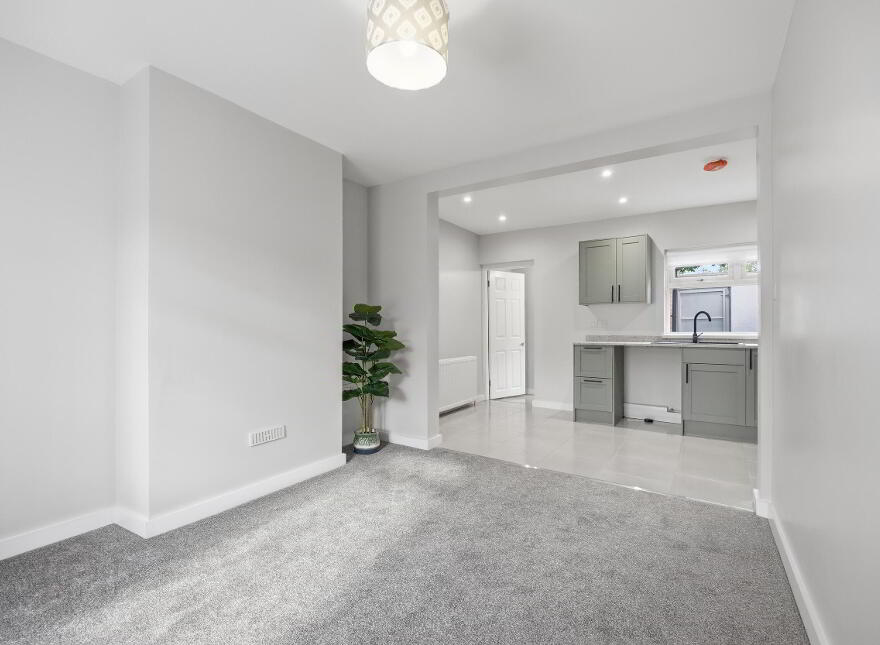 19 Parkgate Gardens, Belfast, BT4 1ES