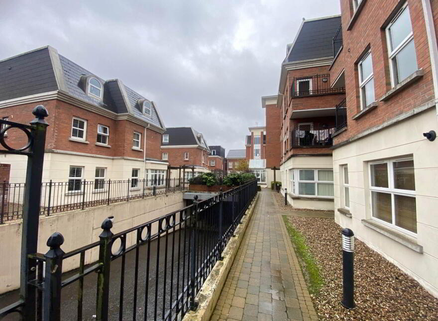 36 Ashley Courtyard, Belfast, BT9 7JS