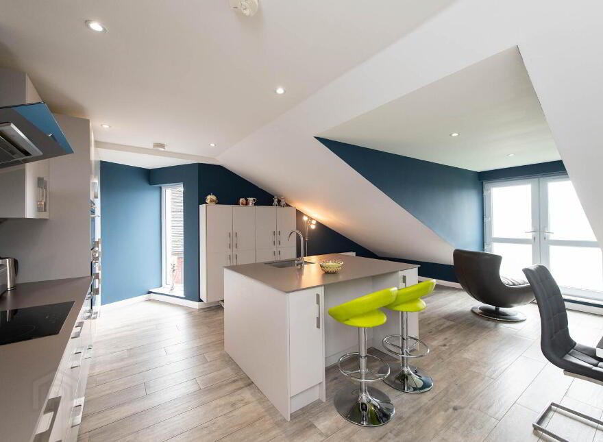 Apt 6, Wavecrest, Shore Road, Newtownabbey, BT37 0PY