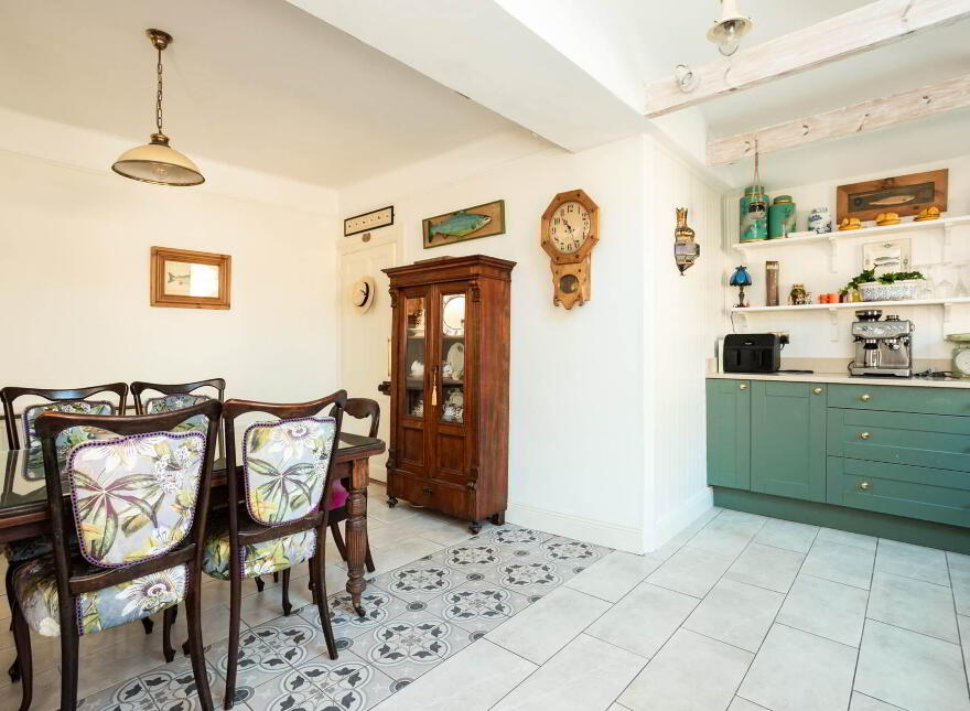 The Old Barracks, Church Road, Durrus, P75FY76