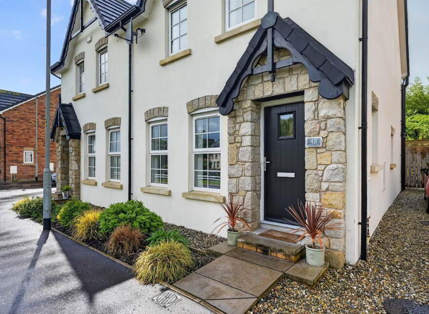 48 River Hill Road, Newtownards, BT23 7GT