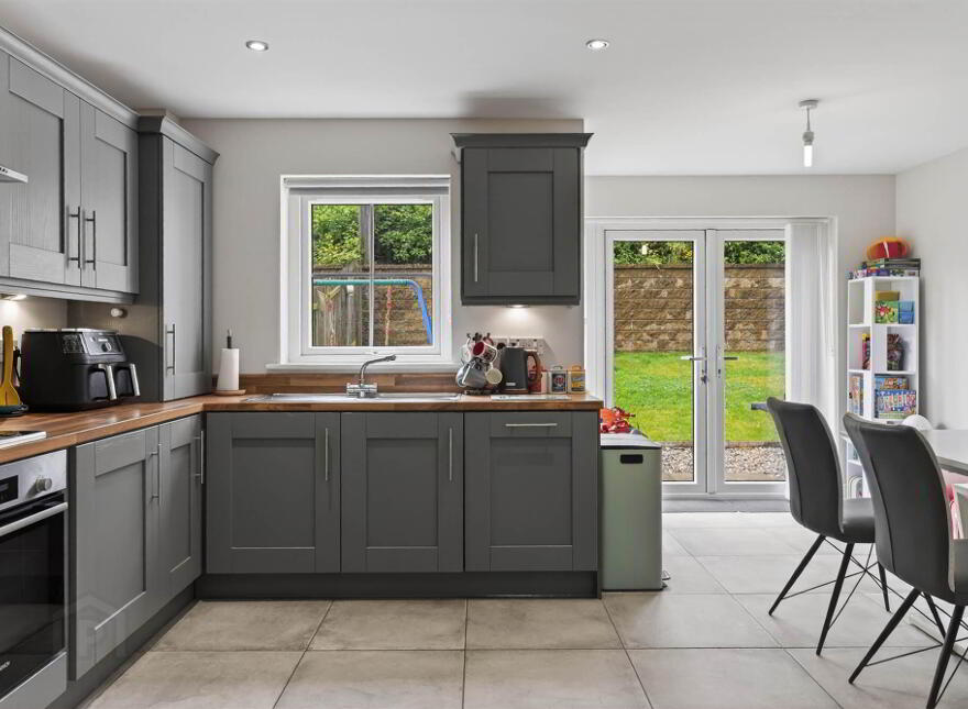 48 River Hill Road, Newtownards, BT23 7GT