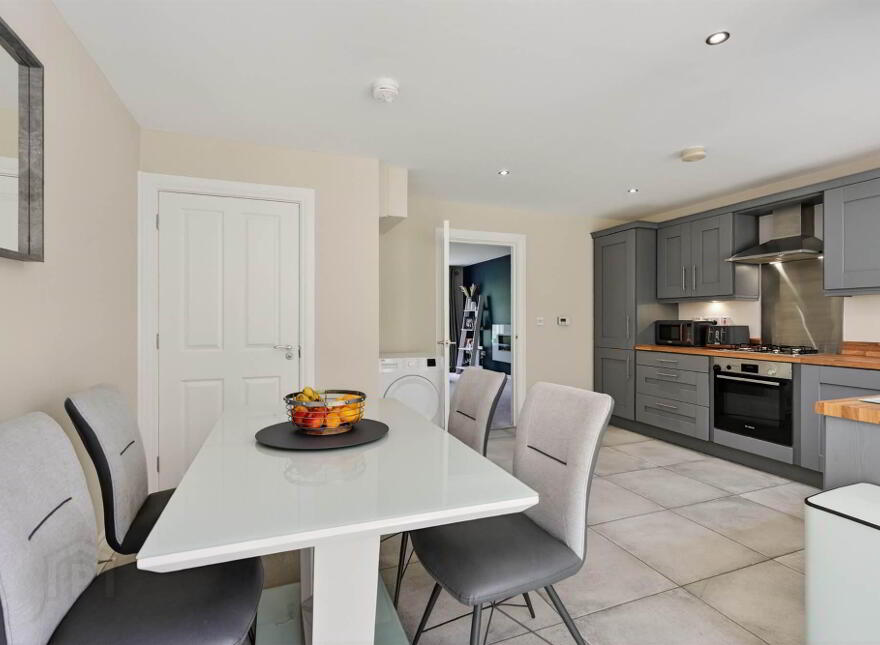 48 River Hill Road, Newtownards, BT23 7GT