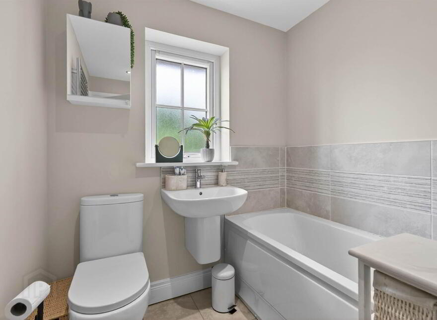 48 River Hill Road, Newtownards, BT23 7GT